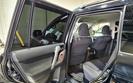 Toyota Land Cruiser Prado 150 рестайлинг 2, 2016 год, 3 399 000 рублей, 16 фотография