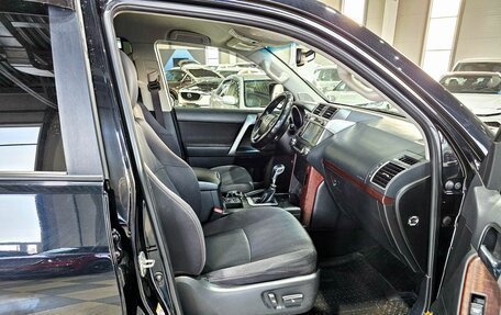 Toyota Land Cruiser Prado 150 рестайлинг 2, 2016 год, 3 399 000 рублей, 24 фотография