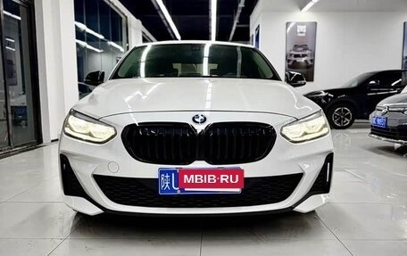 BMW 1 серия, 2023 год, 1 520 000 рублей, 2 фотография