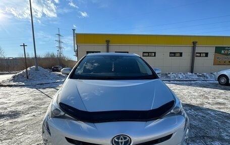 Toyota Prius IV XW50, 2016 год, 1 450 000 рублей, 2 фотография