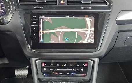 Volkswagen Tiguan II, 2021 год, 3 427 000 рублей, 12 фотография