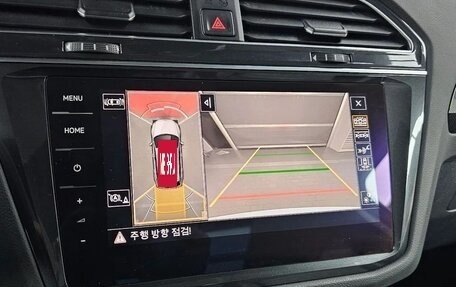 Volkswagen Tiguan II, 2021 год, 3 427 000 рублей, 6 фотография