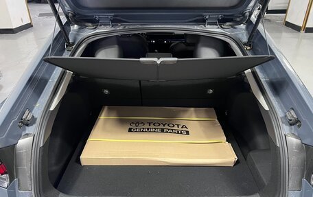 Toyota Prius IV XW50, 2025 год, 4 500 000 рублей, 13 фотография