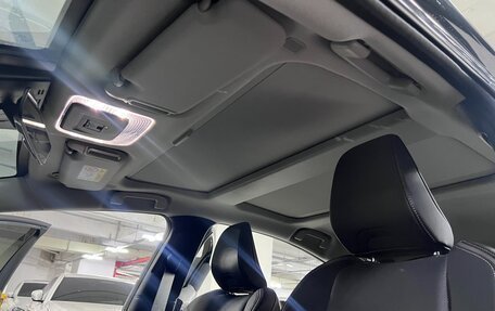 Toyota Prius IV XW50, 2025 год, 4 500 000 рублей, 12 фотография