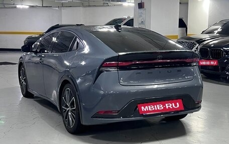 Toyota Prius IV XW50, 2025 год, 4 500 000 рублей, 4 фотография