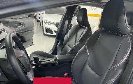 Toyota Prius IV XW50, 2025 год, 4 500 000 рублей, 11 фотография