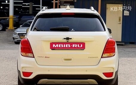 Chevrolet Trax, 2022 год, 1 220 000 рублей, 3 фотография