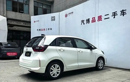 Honda Fit, 2022 год, 1 100 000 рублей, 4 фотография