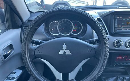 Mitsubishi L200 IV рестайлинг, 2012 год, 1 400 000 рублей, 30 фотография