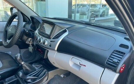 Mitsubishi L200 IV рестайлинг, 2012 год, 1 400 000 рублей, 25 фотография