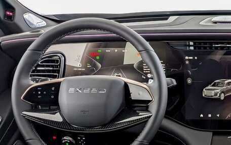 CheryExeed VX, 2025 год, 8 фотография