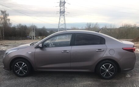 KIA Rio IV, 2018 год, 1 350 000 рублей, 3 фотография