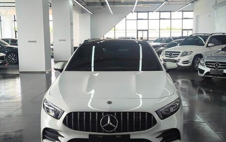 Mercedes-Benz A-Класс, 2022 год, 2 155 000 рублей, 2 фотография