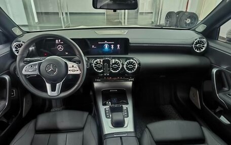 Mercedes-Benz A-Класс, 2022 год, 2 155 000 рублей, 6 фотография