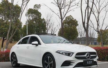 Mercedes-Benz A-Класс, 2022 год, 2 190 000 рублей, 3 фотография