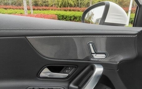 Mercedes-Benz A-Класс, 2022 год, 2 190 000 рублей, 12 фотография