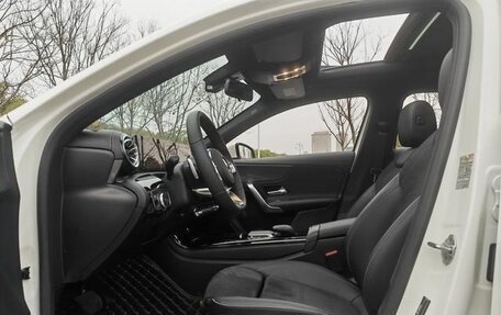 Mercedes-Benz A-Класс, 2022 год, 2 190 000 рублей, 10 фотография