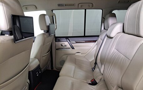 Mitsubishi Pajero IV, 2019 год, 3 700 000 рублей, 12 фотография