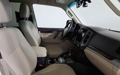 Mitsubishi Pajero IV, 2019 год, 3 700 000 рублей, 11 фотография