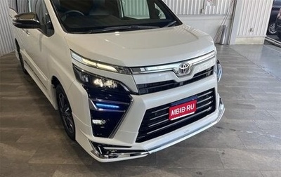 Toyota Voxy III, 2021 год, 1 770 000 рублей, 1 фотография