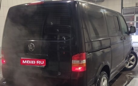 Volkswagen Transporter T5 рестайлинг, 2005 год, 1 000 000 рублей, 1 фотография