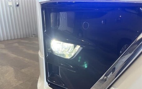 Toyota Voxy III, 2021 год, 1 770 000 рублей, 29 фотография