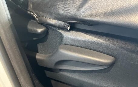 Toyota Voxy III, 2021 год, 1 770 000 рублей, 35 фотография