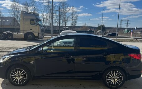 Hyundai Solaris II рестайлинг, 2012 год, 690 000 рублей, 3 фотография