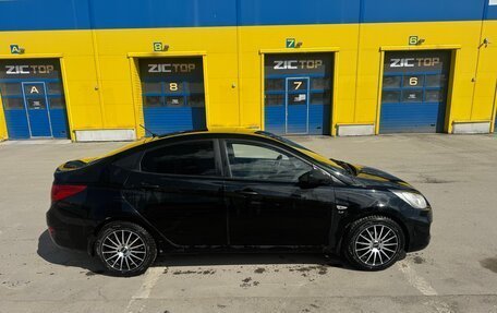 Hyundai Solaris II рестайлинг, 2012 год, 690 000 рублей, 7 фотография