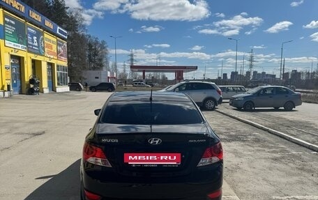 Hyundai Solaris II рестайлинг, 2012 год, 690 000 рублей, 4 фотография