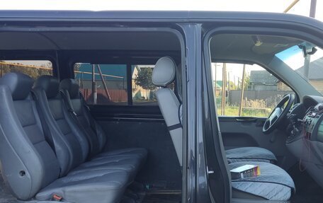 Volkswagen Transporter T5 рестайлинг, 2005 год, 1 000 000 рублей, 11 фотография