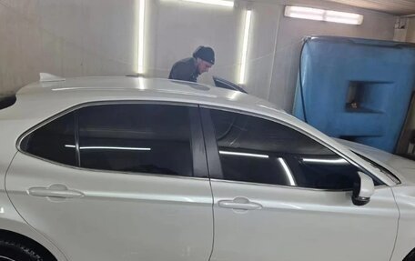 Toyota Camry, 2018 год, 2 190 000 рублей, 2 фотография