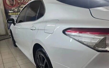 Toyota Camry, 2018 год, 2 190 000 рублей, 3 фотография