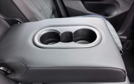 Volkswagen Tiguan, 2026 год, 4 590 000 рублей, 23 фотография