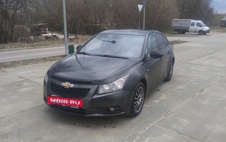 Chevrolet Cruze II, 2010 год, 445 000 рублей, 6 фотография