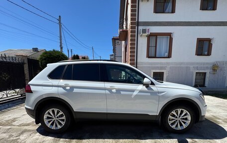 Volkswagen Tiguan II, 2020 год, 3 000 000 рублей, 3 фотография