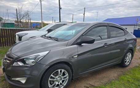 Hyundai Solaris II рестайлинг, 2014 год, 999 999 рублей, 4 фотография