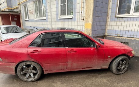 Toyota Altezza, 2001 год, 570 000 рублей, 3 фотография