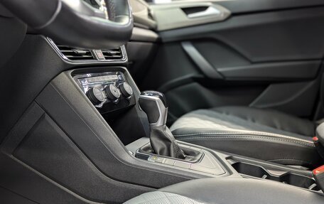 Volkswagen Taos, 2021 год, 2 620 000 рублей, 28 фотография