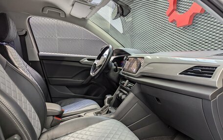 Volkswagen Taos, 2021 год, 2 620 000 рублей, 32 фотография