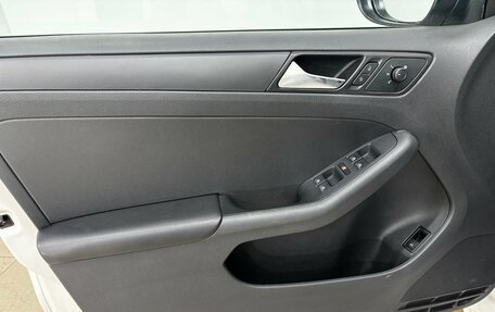 Volkswagen Jetta VI, 2015 год, 1 240 000 рублей, 7 фотография