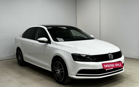 Volkswagen Jetta VI, 2015 год, 1 240 000 рублей, 3 фотография