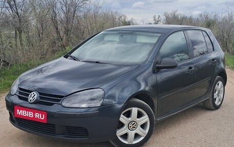 Volkswagen Golf V, 2006 год, 575 000 рублей, 1 фотография