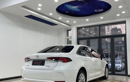 Toyota Corolla, 2022 год, 1 375 000 рублей, 5 фотография