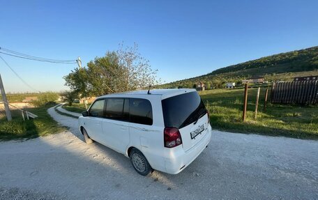 Mitsubishi Dion I рестайлинг, 2001 год, 650 000 рублей, 3 фотография