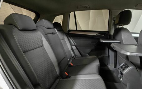 Volkswagen Tiguan II, 2017 год, 1 645 000 рублей, 16 фотография