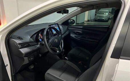 Toyota Vios III, 2022 год, 1 370 000 рублей, 7 фотография