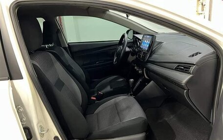 Toyota Vios III, 2022 год, 1 370 000 рублей, 14 фотография