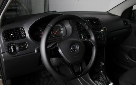 Volkswagen Polo VI (EU Market), 2016 год, 1 000 000 рублей, 7 фотография