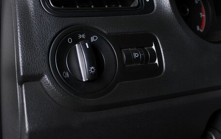 Volkswagen Polo VI (EU Market), 2016 год, 1 000 000 рублей, 12 фотография